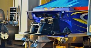Inboard or Outboard Motor: Pros and Cons Inboard or Outboard Motor